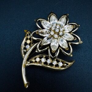 1950s CoroCraft Flower Brooch Vintage Gold Tone Statement MCM Crystal 26g 2.25in